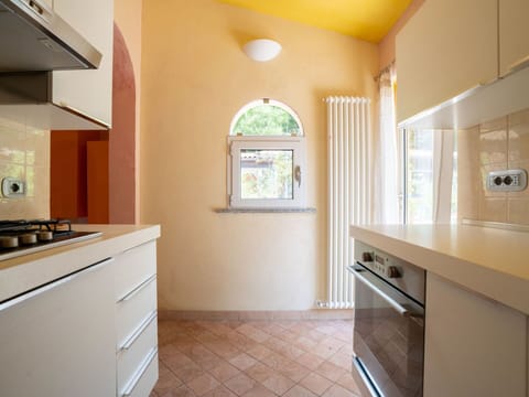 Cabinetry, Property, Countertop, Drawer, Kitchen Appliance, Wood, Lighting, Kitchen, Building, Interior Design