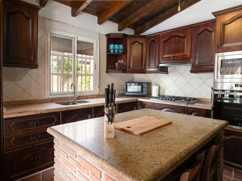 Green, Leaf, Plant, Tree, Biome, Grass, Leisure, Woody Plant, Urban Design, Tints And Shades