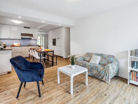 Furniture, Interior Design, Flooring, Couch, Floor, Room, Wood, Wood Flooring, Ceiling, Living Room