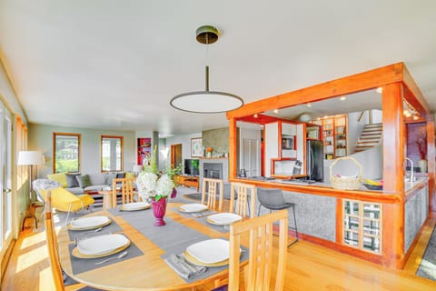 Dining Area | Dishware & Flatware | 1st Floor