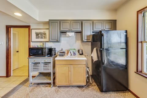 Kitchenette. full size fridge, microwave and coffee maker.