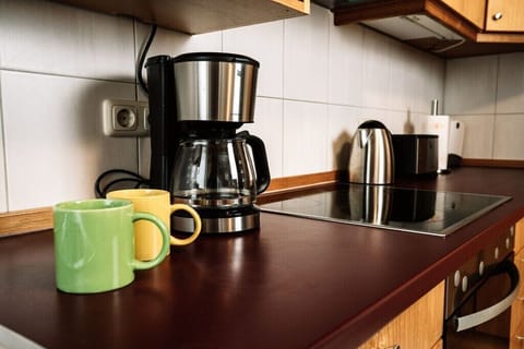 Microwave, oven, stovetop, coffee/tea maker