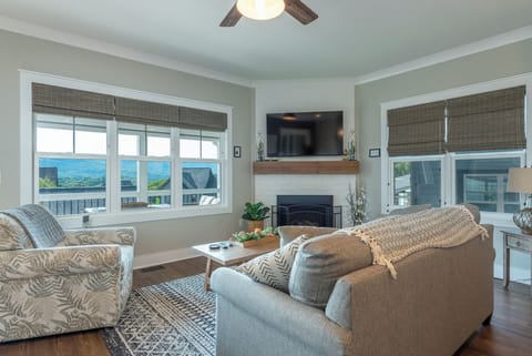 Welcome to Mountain Sunrise!