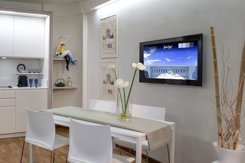 Autumn, Living Room, Spring, Summer, Winter