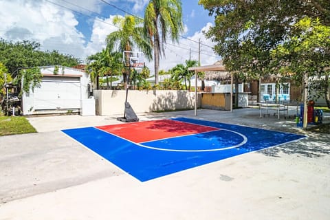 Sport court