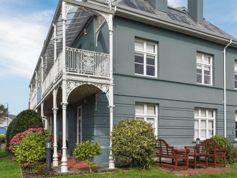 Exterior | Eldeston holidays - Flat 5E - Edleston House, Aberystwyth