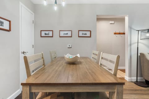 Dining room table fit for 4