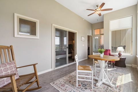 Balcony with outdoor seating