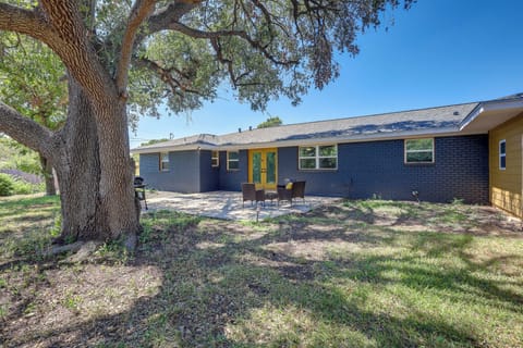 Temple Vacation Rental | 4BR | 2BA | 2,345 Sq Ft | 1 Step to Enter