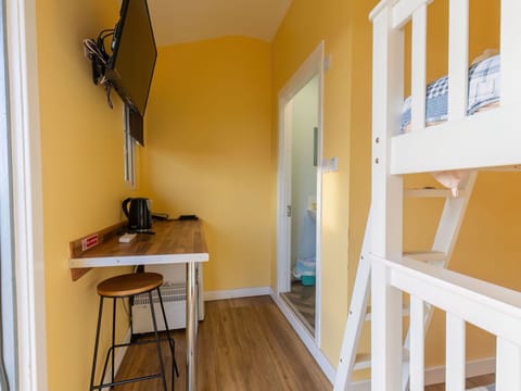 Water, Plant, Property, Sky, Swimming Pool, Azure, Building, Grass, Rectangle, Shade