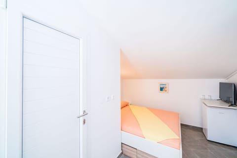 1 bedroom, internet