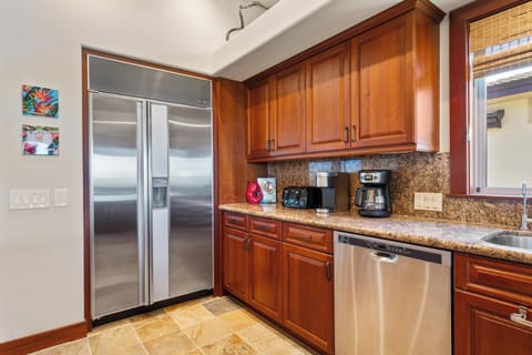 Equipped with stainless steel appliances