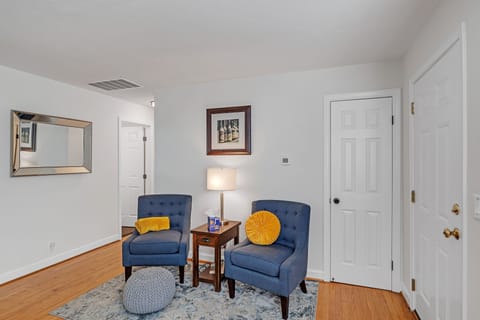 Architecture, Building, Furniture, Indoors, Living Room