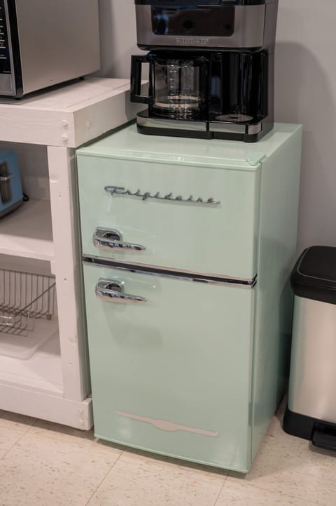 Fridge, microwave, coffee/tea maker, electric kettle