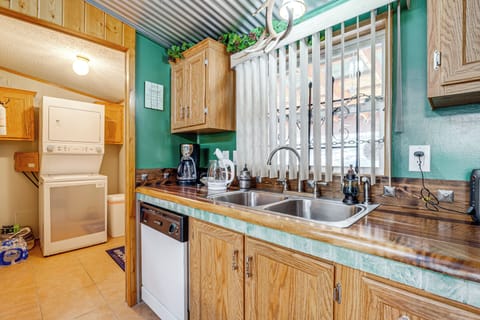 Kitchen | Refrigerator | Stove/Oven | Drip Coffee Maker