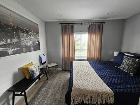 Apt 2 has a Queen bed.