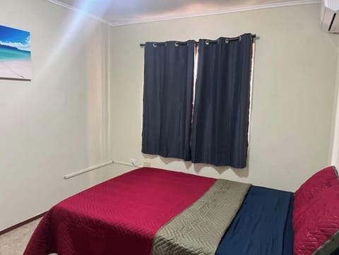 3 bedrooms, in-room safe, iron/ironing board, WiFi