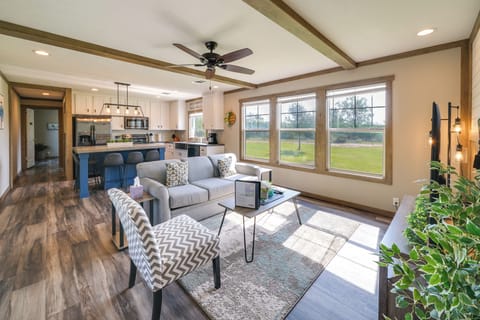 Living Room | Smart TV | Free WiFi | Queen Sleeper Sofa