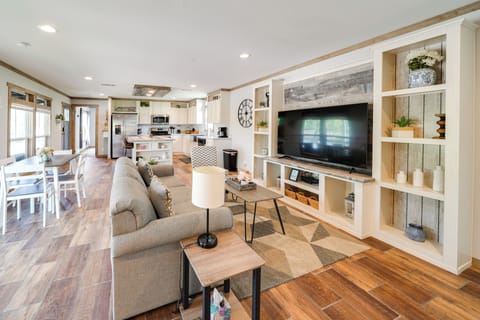 Yancey Vacation Rental | 3BR | 2BA | 1,140 Sq Ft | Stairs to Enter