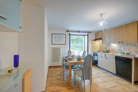 Kitchen and dining area
