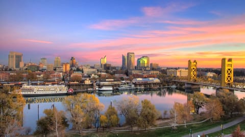 Old Sacramento Waterfront