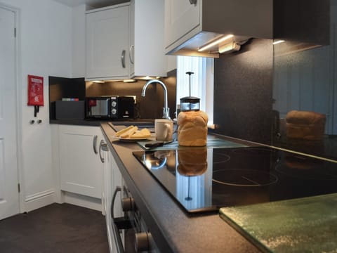 Kitchen | Harbour Reach, Mevagissey