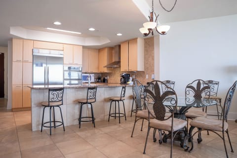 Caribe Resort D1111 Dining Area