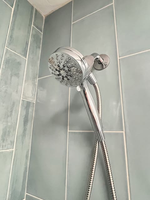 Hand-held showerhead