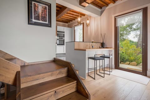 Autumn, Living Room, Spring, Summer