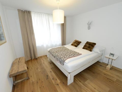 Comfort, Wood, Floor, Flooring, House, Hardwood, Real Estate, Lamp, Laminate Flooring