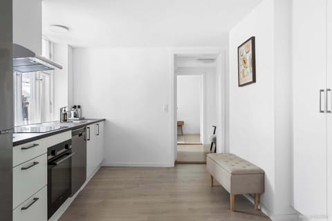 Fully equipped kitchen with all amenities you need to show off your cooking skills