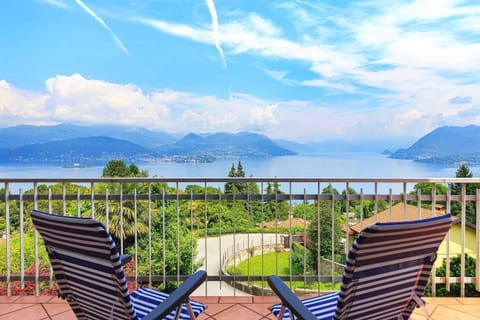 Casa Laura - Stresa, Lake Maggiore - by NORTHITALY VILLAS vacation rentals
