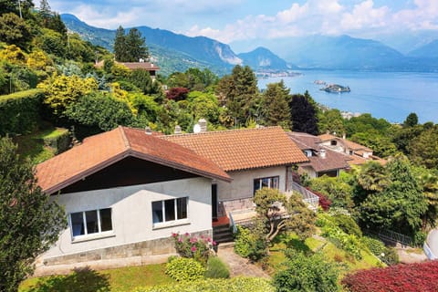 Casa Laura - Stresa, Lake Maggiore - by NORTHITALY VILLAS vacation rentals