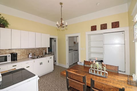 Kitchen leading to laundry room