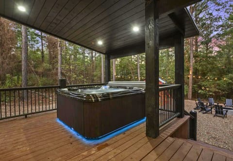 Soak your worries away under the stars in our luxurious, glowing hot tub."