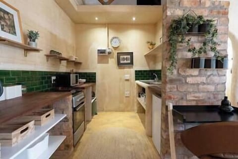 28468774 16f9 4182 b8e7 c61afd3c1690