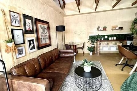 4c209606 662a 46a7 8854 fccb8f17b322