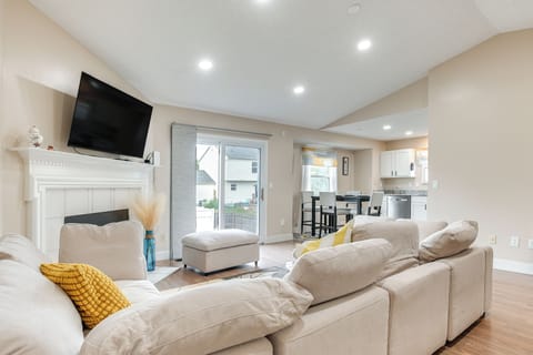 Columbus Vacation Rental | 3BR | 2BA | 1,311 Sq Ft | 3 Steps Required