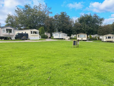 Setting | Sandy Toes, Newquay