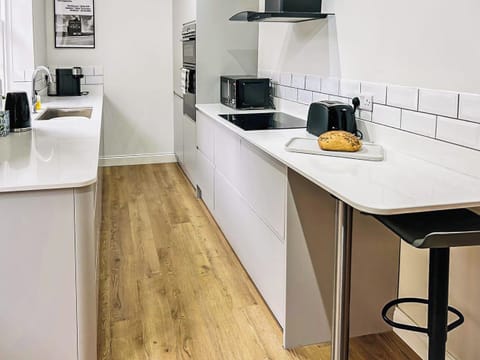 Kitchen | Saltaire Mill Cottage, Saltaire, near Haworth