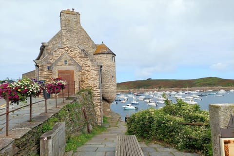 Region [summer] (&gt;5 km)