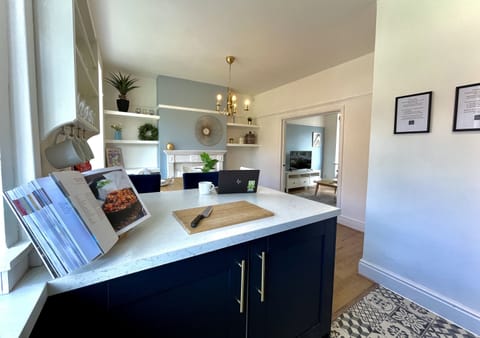 Stylish kitchen bar, ideal for casual dining and drinks