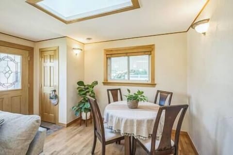 54d8afa8 c759 4c38 8cf7 bf87d07a76e6