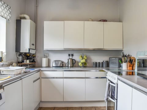 Kitchen | Tawe Cottage, Ystradgynlais
