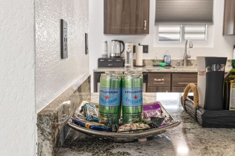 Desert Bliss, Palm Springs by Rather Be Properties