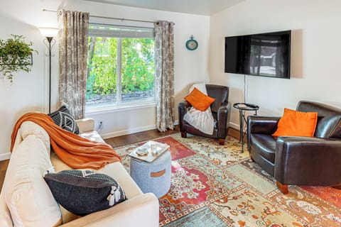 Coeur d'Alene Vacation Rental | 2BR | 2BA | 1,100 Sq Ft | 4 Steps to Enter