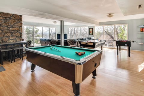 Colorado Springs Vacation Rental | 4BR | 3BA | 4,200 Sq Ft | Step-Free Entry