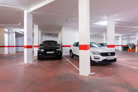 Aloha Hill Club Parking