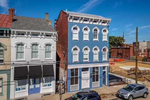 Welcome to Heart of Mainstrasse Suites!