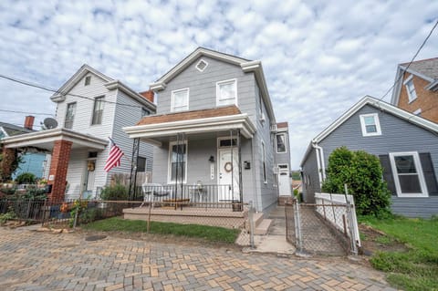 Welcome to Historic Ludlow Apt B!